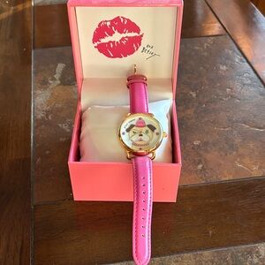 Betsy Johnson BJ00212–19 crystal mother-of-pearl Dog water resistant pink watch